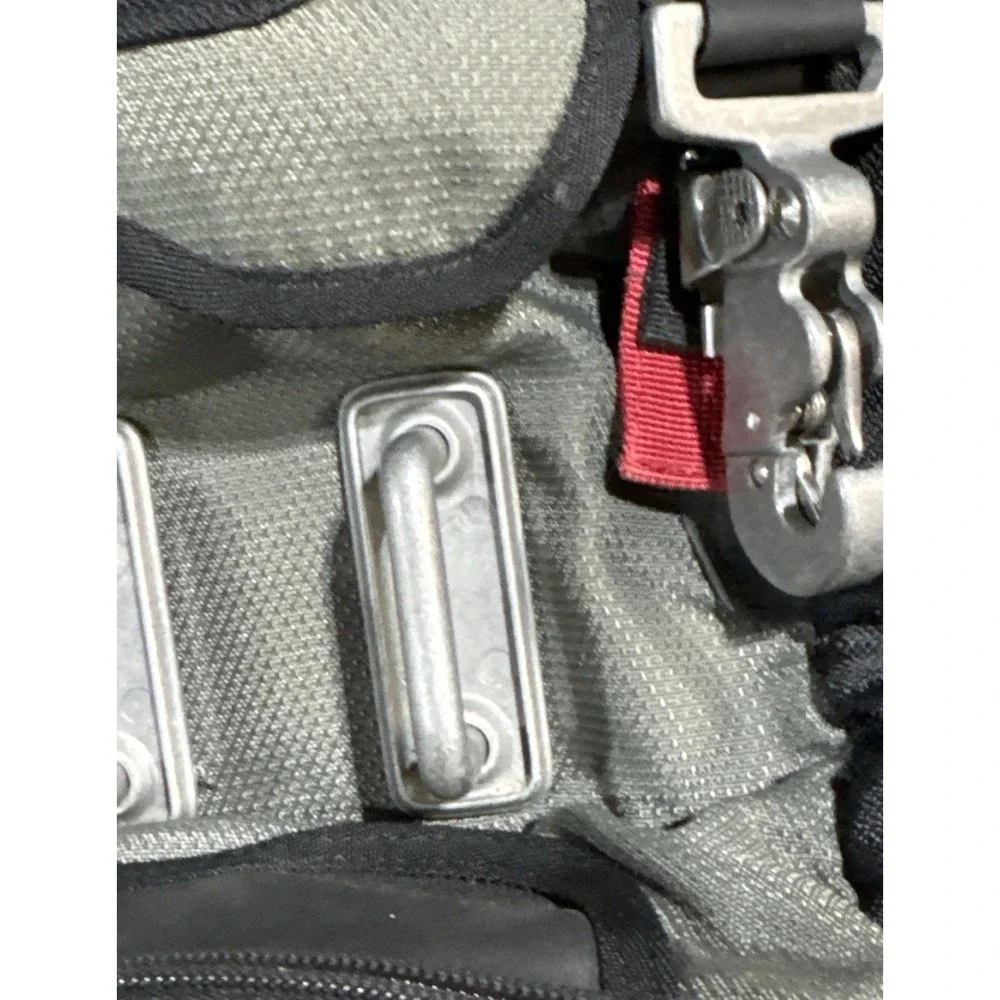 Oakley Icon 2.0 Tactical Field Gear Backpack – Rare Discontinued Standard Issue